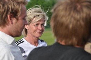 Lesbisch silvia neid Fraußenfußball und